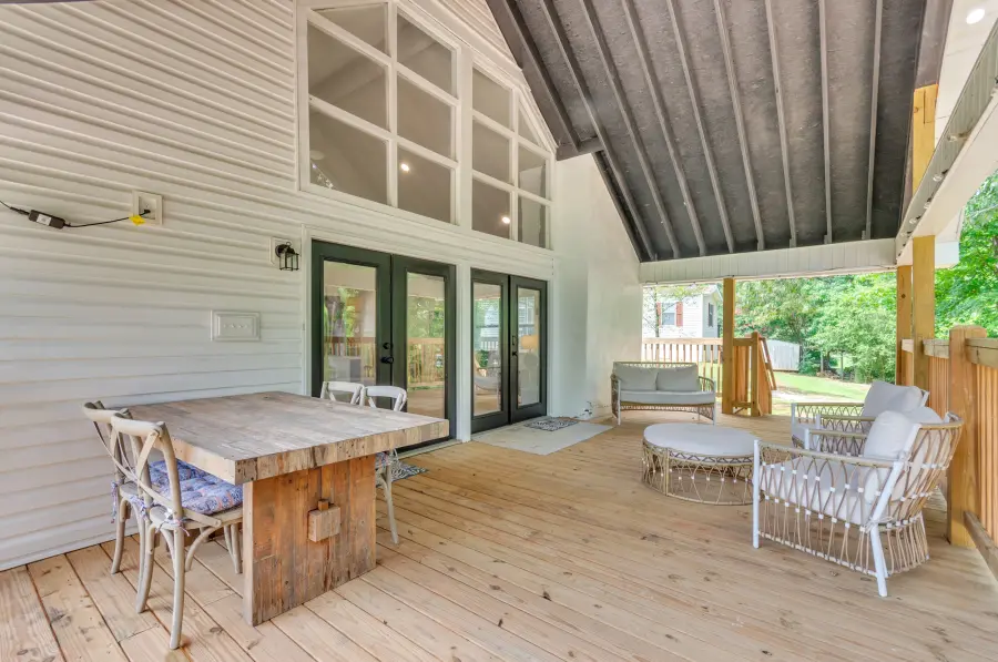 Deck lounge